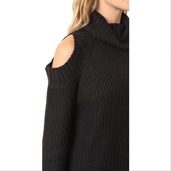 NWT J.O.A. Cold Shoulder Black Sweater Size Smallest - Picture 5 of 6